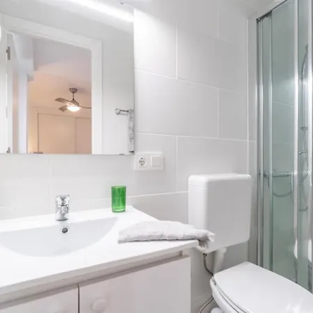 Appartamento Modern 3 Slaapkamer Appartement, 10 Meter